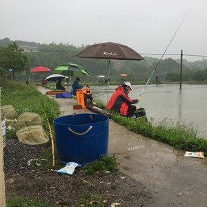 含浦彭友钓场